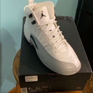 Air Jordan 12 Retro GG